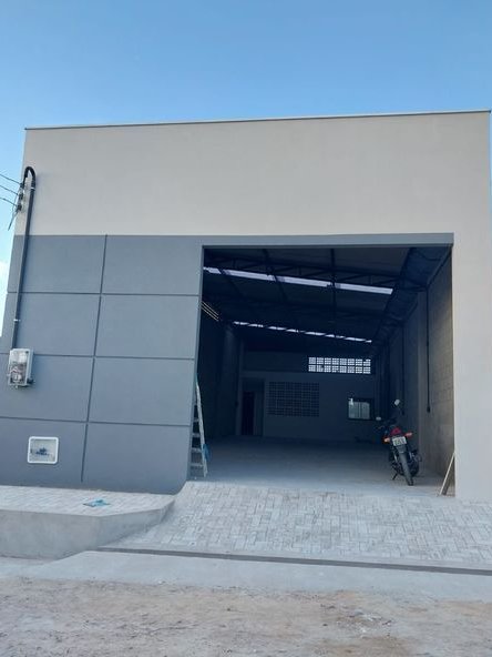Galpão comercial construído e regularizado pela Nexxus Engenharia